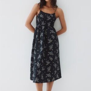 H&M Faux-Tie Shoulder Strapped Smocked Dress